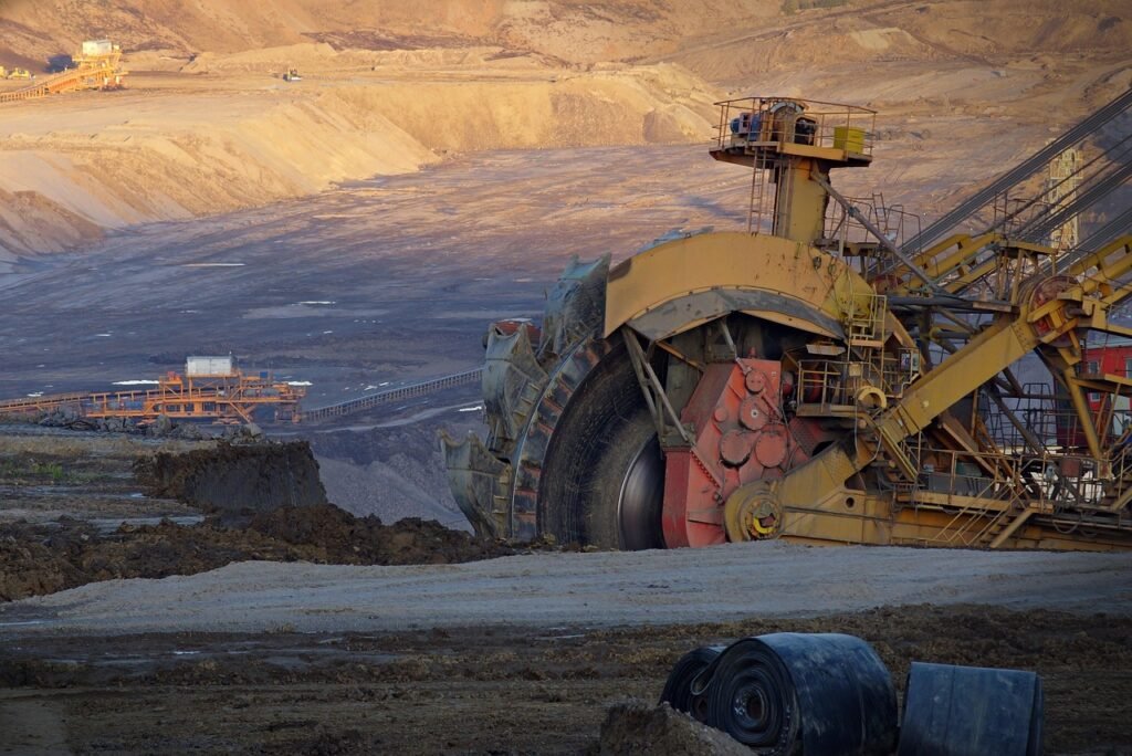 excavator, wheel, extraction, coal, strip-mine, coal mining, industry, mine, doly, large machine, surface, earth, surface mining, mining, mine, mining, mining, mining, mining, mining